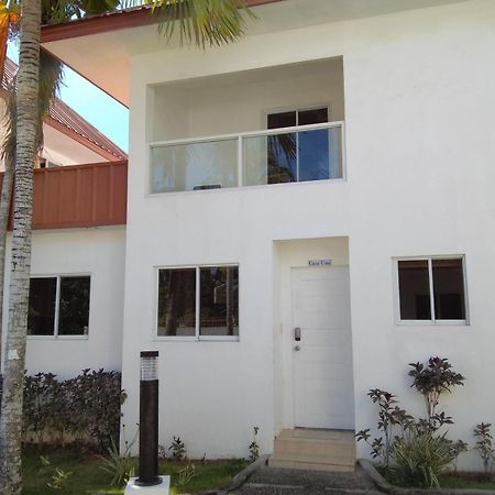 Heartland Hotel Serviced Rooms & Apartments. Panglao-stad Buitenkant foto