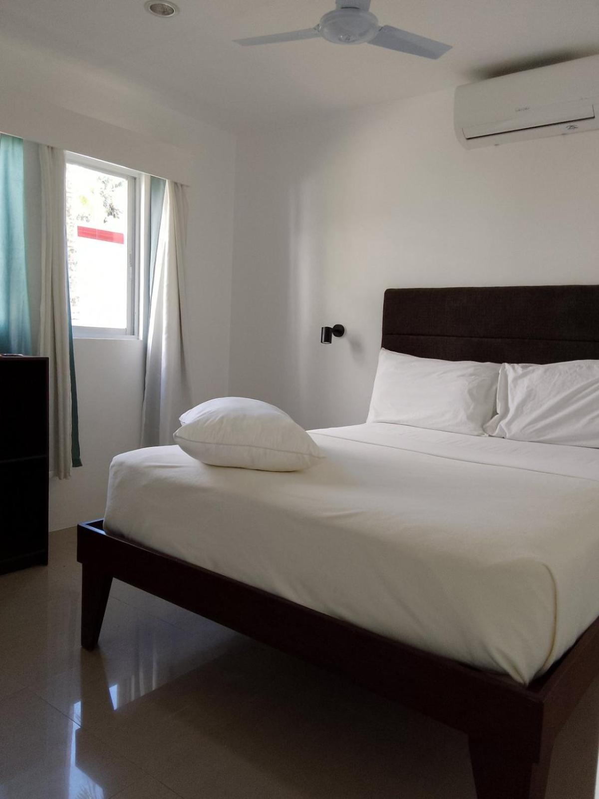 Heartland Hotel Serviced Rooms & Apartments. Panglao-stad Buitenkant foto