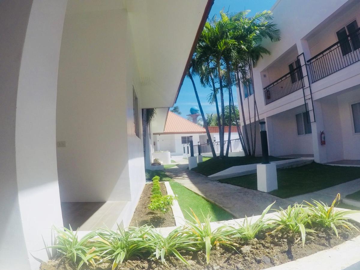 Heartland Hotel Serviced Rooms & Apartments. Panglao-stad Buitenkant foto