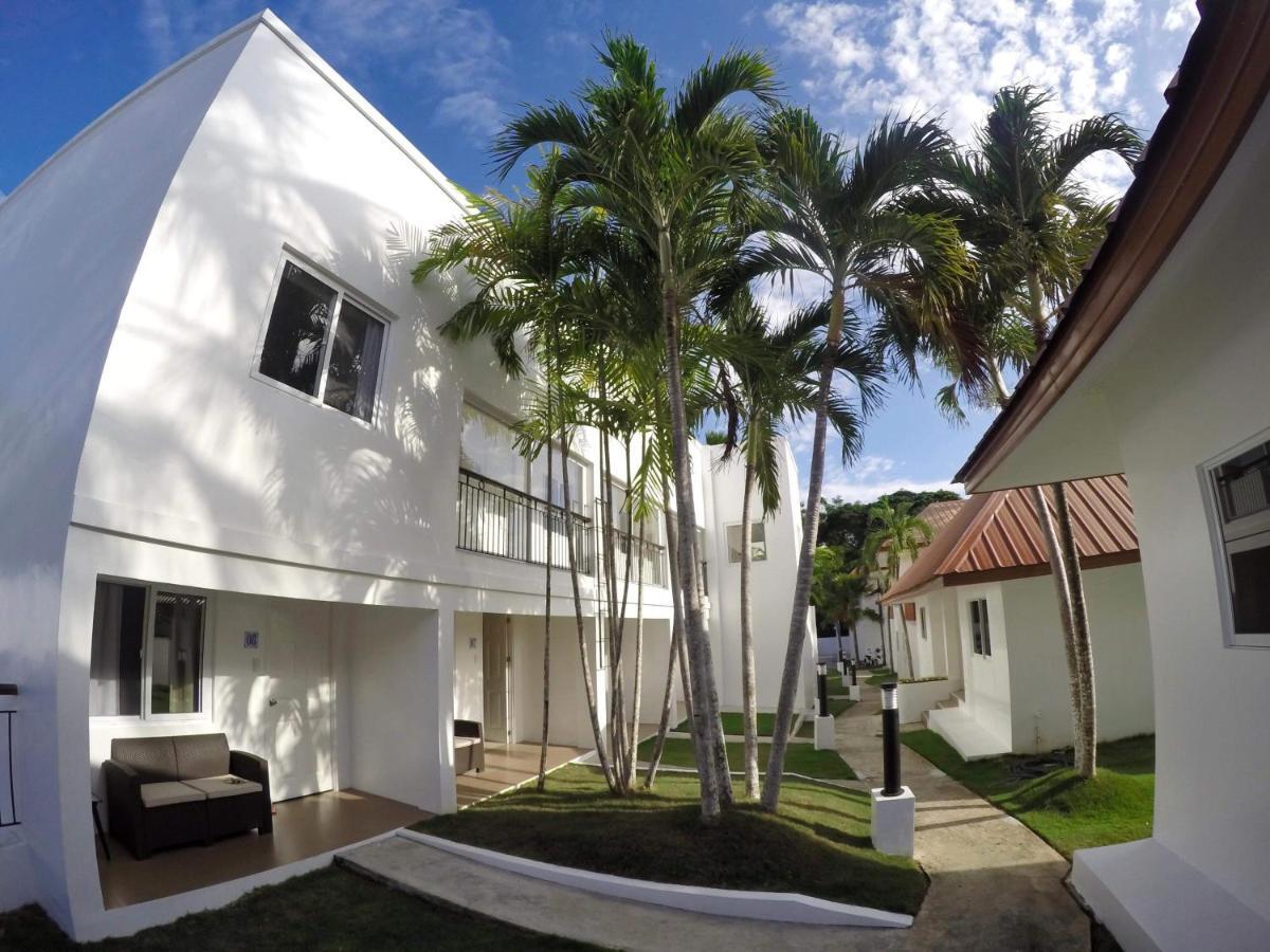 Heartland Hotel Serviced Rooms & Apartments. Panglao-stad Buitenkant foto