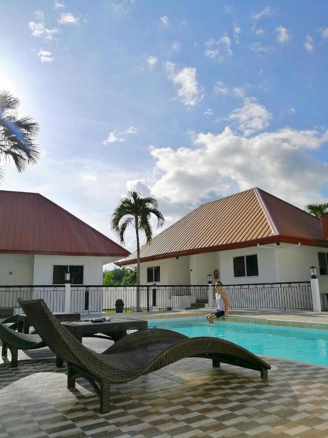 Heartland Hotel Serviced Rooms & Apartments. Panglao-stad Buitenkant foto