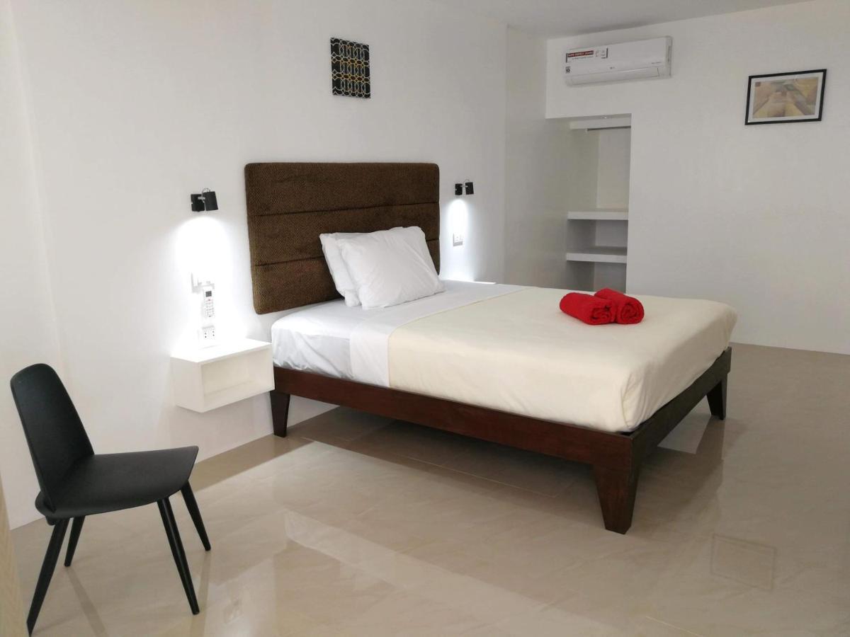 Heartland Hotel Serviced Rooms & Apartments. Panglao-stad Buitenkant foto