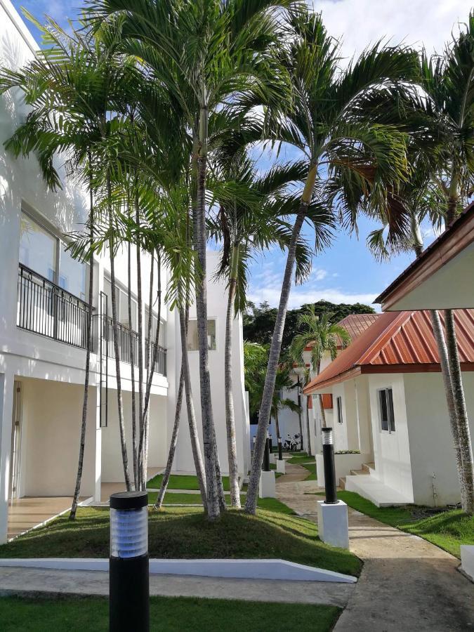 Heartland Hotel Serviced Rooms & Apartments. Panglao-stad Buitenkant foto